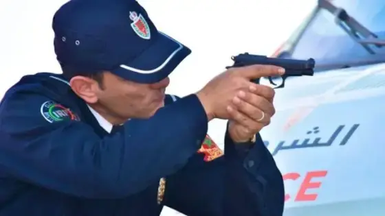شرطي ينهي شجار عنيف بين عائلتين باطلاق الرصاص