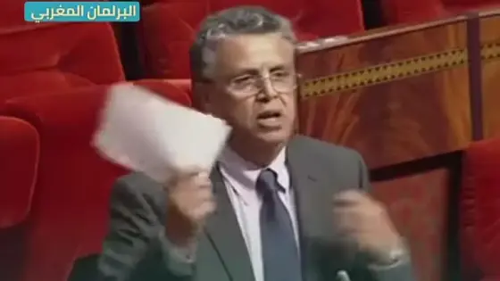 وزير العدل : القاضي لا يفهم خط الطبيب و الشهادة الطبية تزج بالأشخاص في السجون