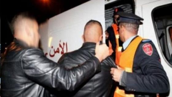 فرد من عصابة لسرقة سيارات “مرسيديس” يقع في قبضة أمن سيدي إفني