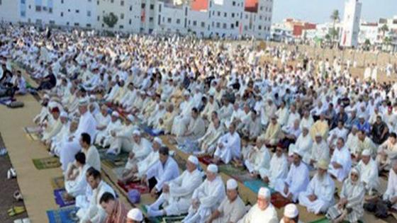 عدم إقامة صلاة عيد الفطر سواء في المصليات أو المساجد