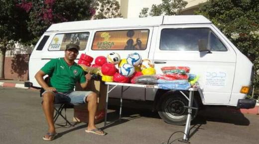 أزنزار يبتكر قافلة ” أفريكا فوت ” للتشجيع على ممارسة كرة القدم 