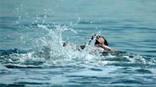 السباحة تزهق روح شاب ب ” تفنيت ” في سيدي بيبي