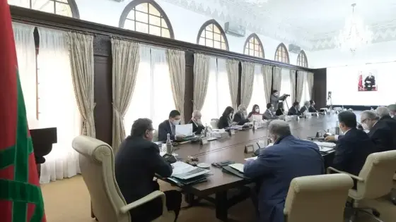 أخنوش يعلن عن تفعيل التزام الحكومة بتصفية دين الضريبة على القيمة المضافة المتراكم لفائدة مقاولات القطاع الخاص