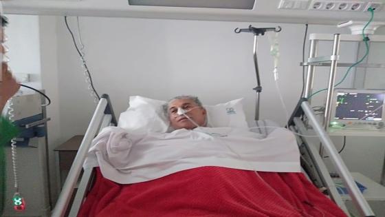 الفنان عبد العزيز الستاتي يجري عملية جراحية ويطمئن جمهوره مباشرة من المستشفى