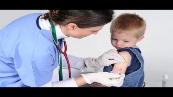 الصين تعتزم تلقيح الأطفال اعتبارا من سن ثلاث سنوات