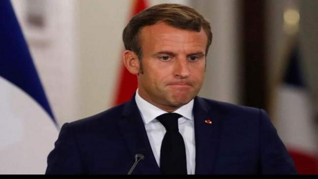 الرئيس الفرنسي في “ورطة كبيرة” قبل أيام من الانتخابات الرئاسية