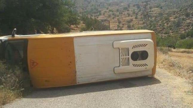 إنقلاب خطير لسيارة ” النقل المدرسي ” نواحي مدينة تزنيت
