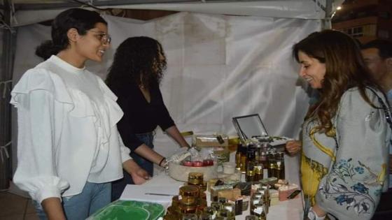 “زينة ادحلي” في زيارة تفقدية لمعرض المنتوجات بمراكش