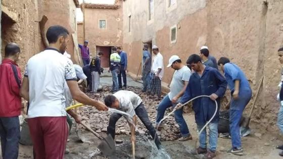 بعد حسناوات بلجيكا شباب يتطوعون لتبليط أزقة وارزازات