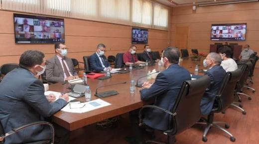 الوزير ” أمزازي” يجمع مدراء الأكاديميات في اجتماع طارئ
