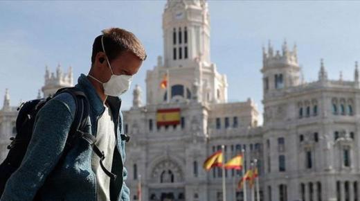 إسبانيا .. حوالي 70 في المائة من السكان يدخلون اليوم الاثنين المرحلة الثانية من مخطط رفع الاحتواء الشامل
