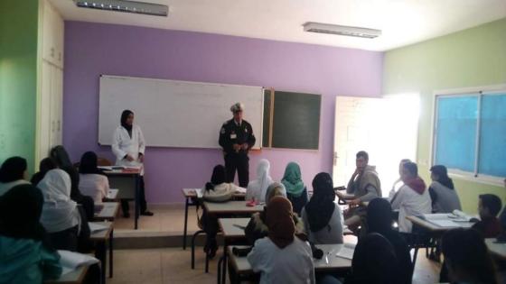 حملة تحسيسية للامن الوطني بثانوية الامام مالك