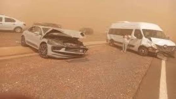 الدرك الملكي يتدخل لوقف حركة المرور ،وحوادث سير بالجملة في الطريق السيار