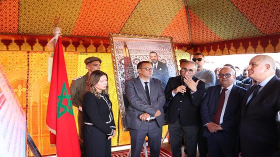 احتفاءً بالذكرى السبعين لعيد الاستقلال المجيد، عامل عمالة إنزكان أيت ملول يعطي الانطلاقة الرسمية مشاريع تنموية مهيكلة بعدد من الجماعات الترابية.