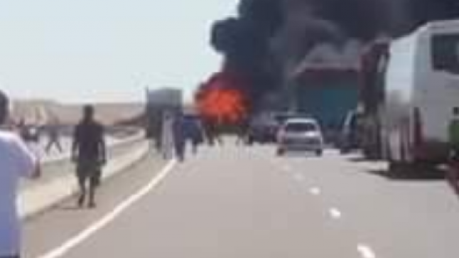 نجاة سائق ومساعده بأعجوبة من حريق شاحنة بالطريق السيار أكادير مراكش
