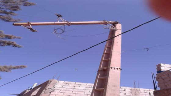 عمود كهربائي يهدد سلامة المواطنين في بيوكرى