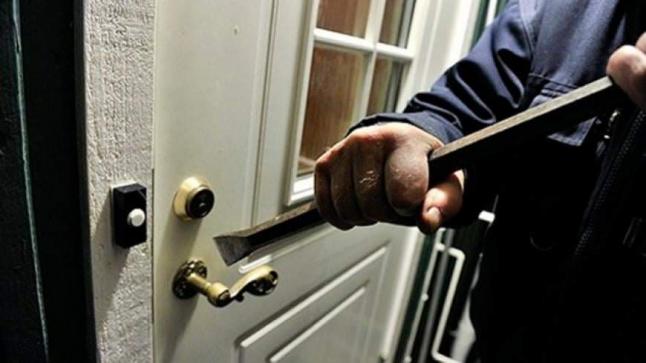 أكادير: توقيف أخطر لص متخصص في سرقة المنازل بالمدينة و بحوزته 175 مفتاحا.