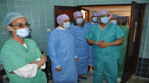 سيدي إفني: 205 عملية جراحية و2033 فحص طبي حصيلة اليوم الثاني من الحملة الطبية