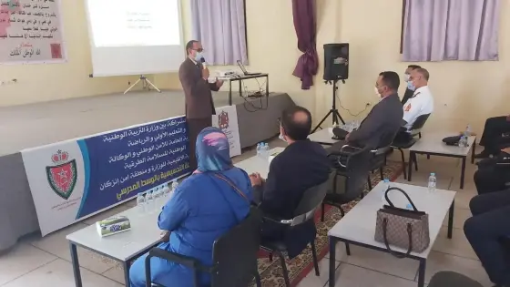 بتنسيق مع منطقة الأمن بانزكان..انطلاق الحملة التحسيسية بالوسط المدرسي بمديرية انزكان ايت ملول