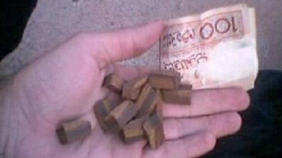توقيف بزناس باولاد تايمة متلبسا في حيازة والاتجار بالمخدرات