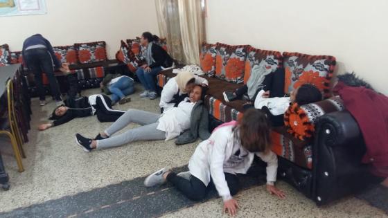 فيديو : لحظة دخول تلميذات في هستيريا بسبب مخدر ” الفالاكا “