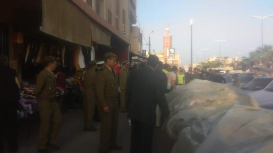 عون سلطة يتعرض للضرب من طرف قائد آيت عميرة
