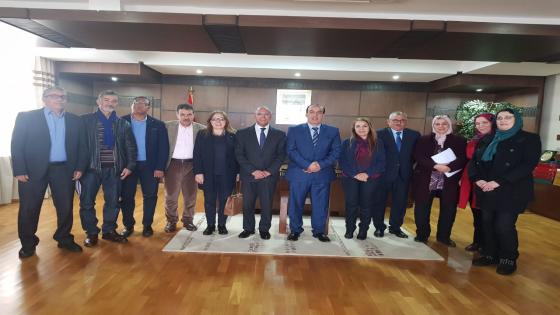 وزير الاتصال يستقبل أعضاء اللجنة التنظيمية للجائزة الوطنية الكبرى للصحافة (بلاغ)
