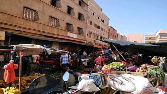 أزقة بأولاد تايمة تعج بالمواطنين في تجاهل لحالة الطوارئ الصحية