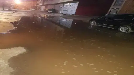 في عز أزمة الماء تسربات ماريو تغرق القليعة و دعوة لتدخل “لونيب”