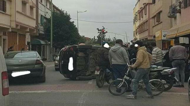 إنقلاب ” هوليودي ” لسيارة بالدشيرة في إنزكان