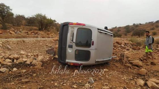 السرعة الزائدة تقلب سيارة بهلالة نواحي آشتوكة