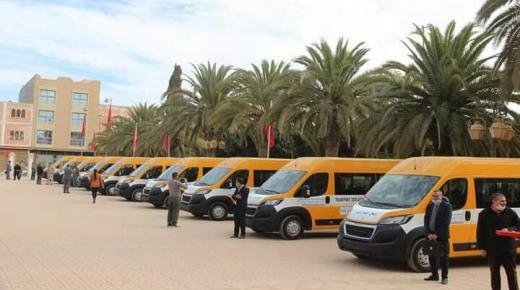 المبادرة توزع 10 حافلات النقل المدرسي بآشتوكة آيت باها