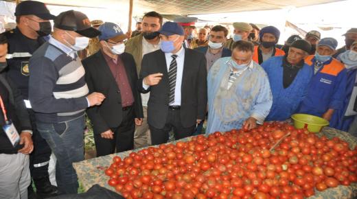سيدي إفني: زيارة اللجنة الإقليمية لمراقبة الأسعار وجودة المواد الغذائية للسوق الأسبوعي تيوغزة