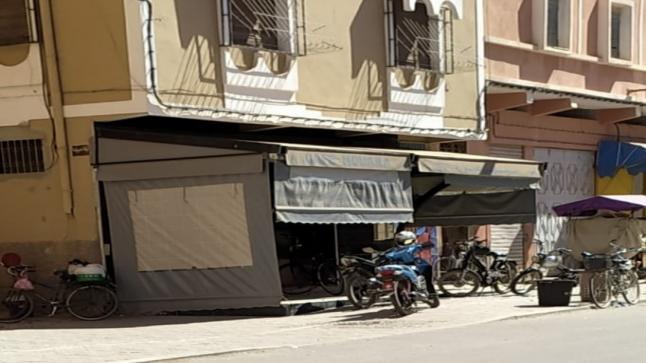 مقهى للقمار و”التيرسي” يثير غضب ساكنة حي الشراردة أولاد تايمة
