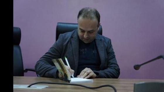 صعقة كهربائية تقتل كاتبا خلال مشاركته في ندوة بمعرض للكتاب في تطوان