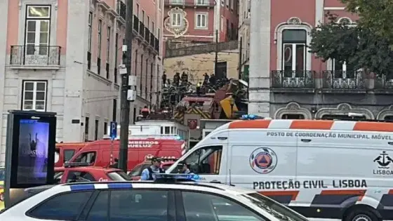 تحطم قطار يودي بحياة 15 شخص بالبرتغال