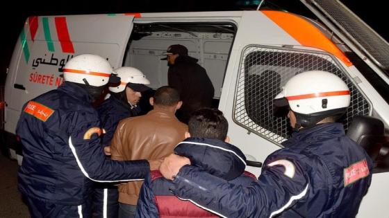 الشرطة القضائية بتيكيوين توقف شخصين من ذوي السوابق القضائية للاشتباه في تورطهما في الاتجار في المخدرات والأقراص المخدرة.