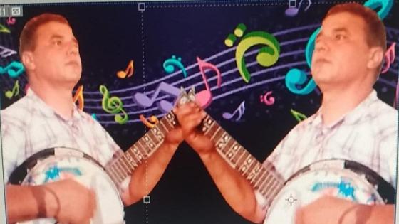 استهوته آلة ” البانجو ” ليصبح ” أشعيب ” فنانا ورياضيا مرموقا