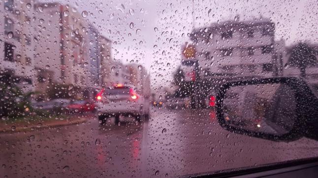 أمطار قوية أحيانا رعدية يومي الأربعاء والخميس بعدد من مناطق المملكة