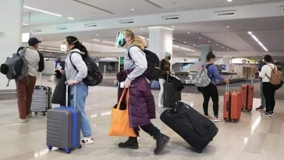 وصول طائرة تقل 99 طالبا مغربيا من اوكرانيا 