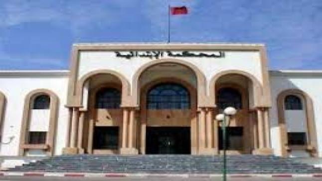 كمين يُطيح بـ”سمسار محاكم” وعون سلطة بإنزكان بتهمة النصب والاحتيال مقابل وعود بتدخلات قضائية