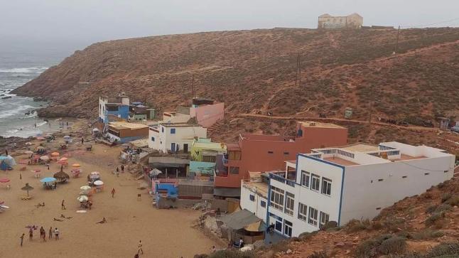 تساؤلات حول مآل وحدات فندقية بعد عمليات الهدم بشاطئ الكزيرة شمال سيدي إفني