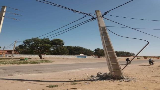 عمود كهربائي يهدد سلامة التلاميذ في سيدي بيبي