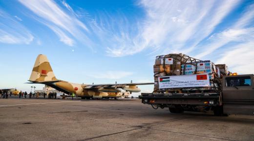 القاعدة الجوية القنيطرة -طائرتان عسكريتان محملتان بالمساعدات الإنسانية لفائدة الفلسطينيين.