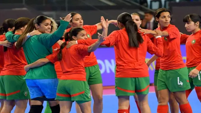 “لبؤات الفوتسال” يفلتن من فخ تنزانيا في ليلة التتويج بلقب كأس إفريقيا