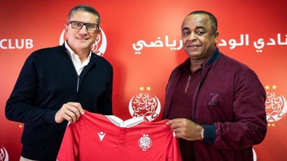 رسميا نادي الوداد الرياضي يفك ارتباطه بالمدرب الاسباني خوان كارلوس كاريدو