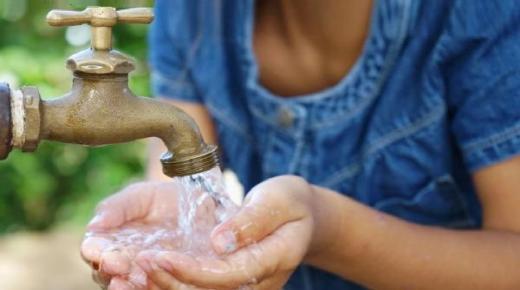 مجلس جهة سوس ماسة يرصد 18 مليون درهم لتزويد العالم القروي بالماء الصالح للشرب