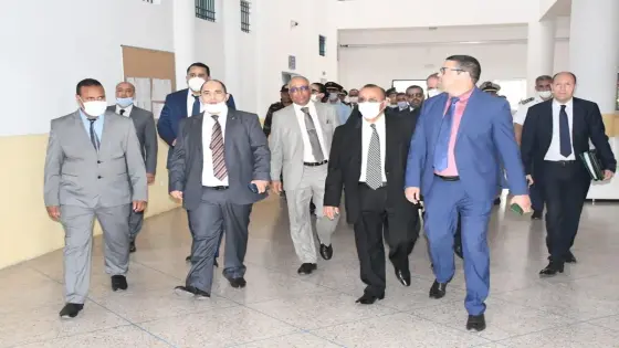 إسماعيل ابوالحقوق رئيس اللجنة الإقليمية بمعية السلطة القضائية وممثلي المصالح الخارجية في زيارة للسجنين المحليين 1 و 2 بأيت ملول
