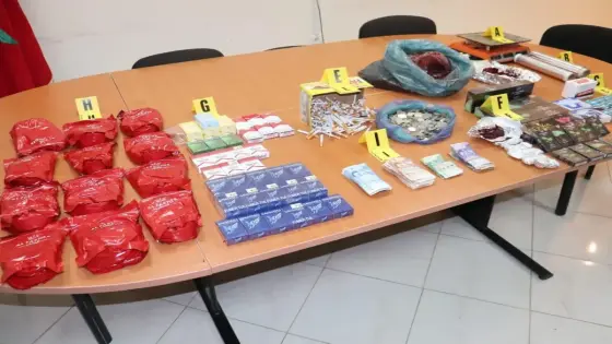 أيت ملول : توقيف شخصين بحيازة وترويج مسحوق التبغ ومادة المعسل المهرب.