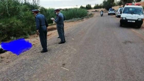 جثة ملقاة على الطريق بين تيزنيت وأولاد جرار: حادث غامض يثير تساؤلات حول الملابسات.. تحقيقات مفتوحة لكشف الحقيقة